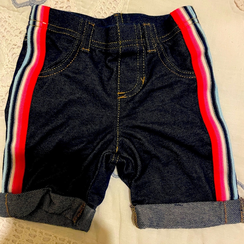 Girls shorts, never worn.